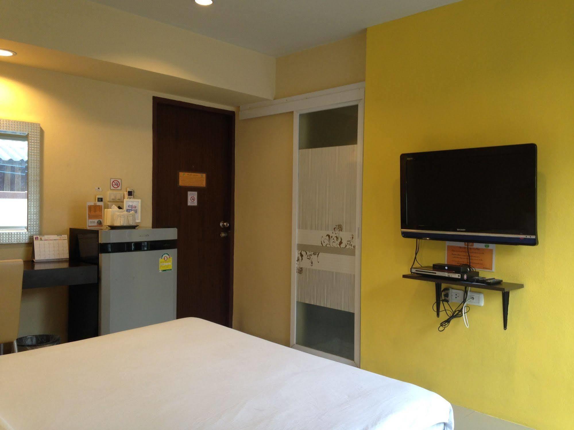 C2 Residence Lampang Exterior foto